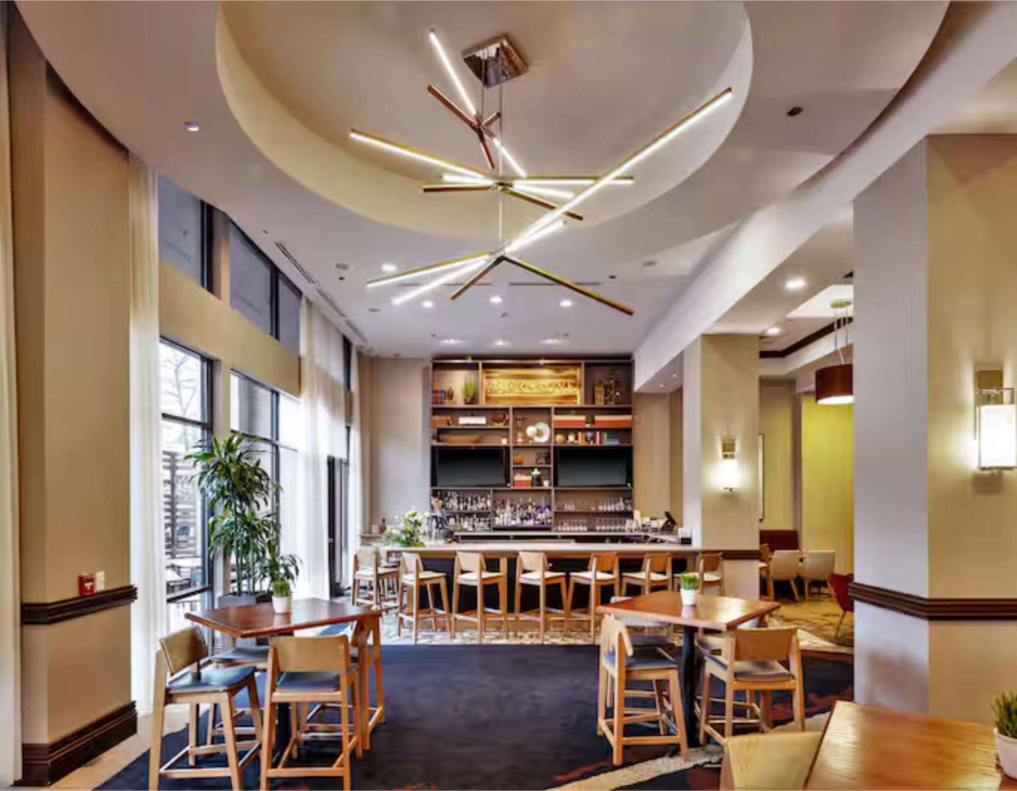 Hilton Asheville Biltmore Park Exterior foto